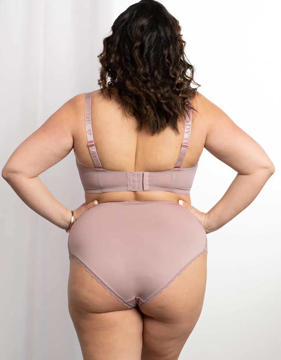 BH Diamond taupe