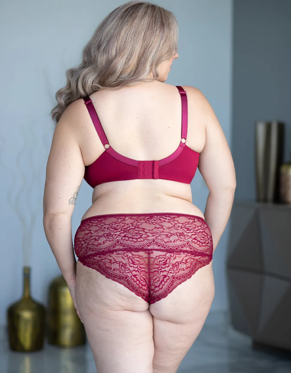 BH Pure Conscious Strappy bordeaux