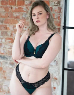 BH Pure Divine peacock