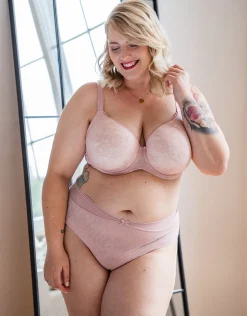 BH True Lace rose