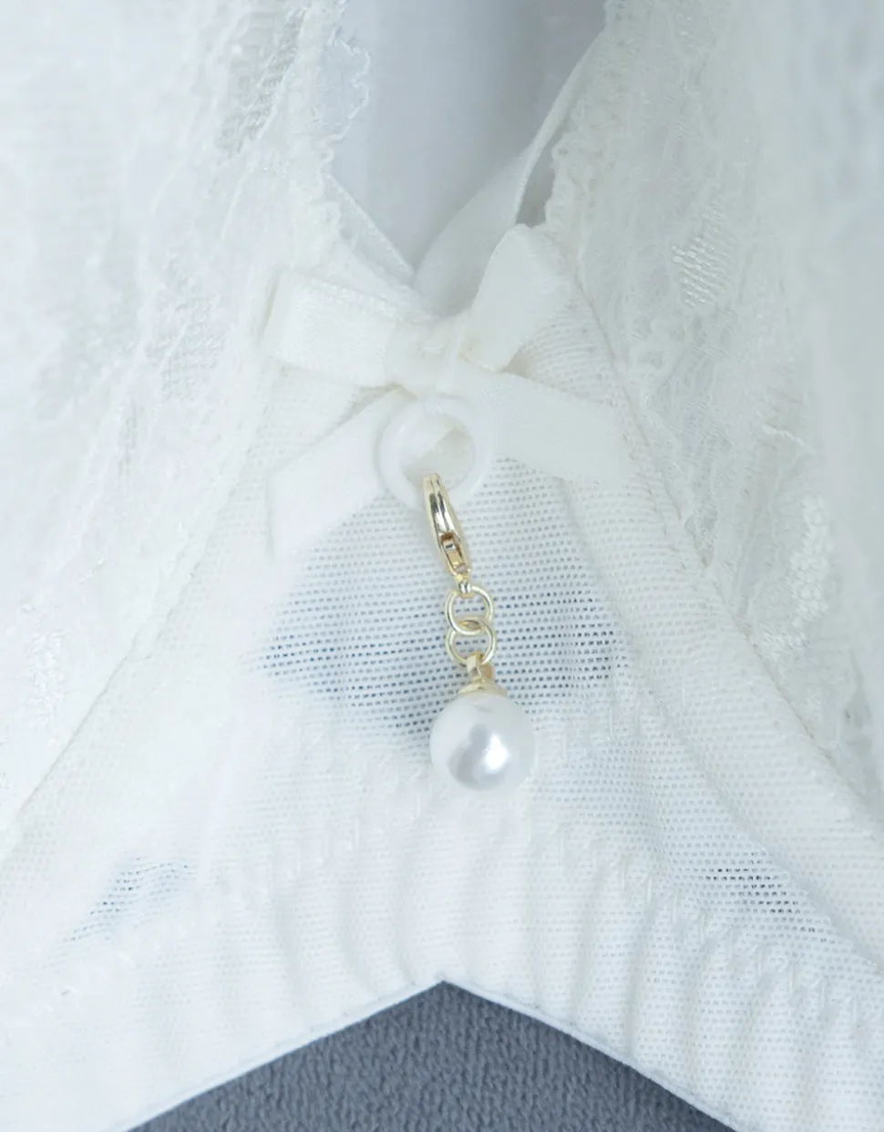 Bra Charm Pearl