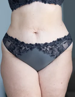 Brazilian Cha-Cha-Cha anthracite