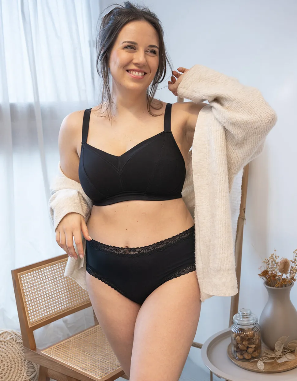 High-Panty Cotton-Lace Basic black