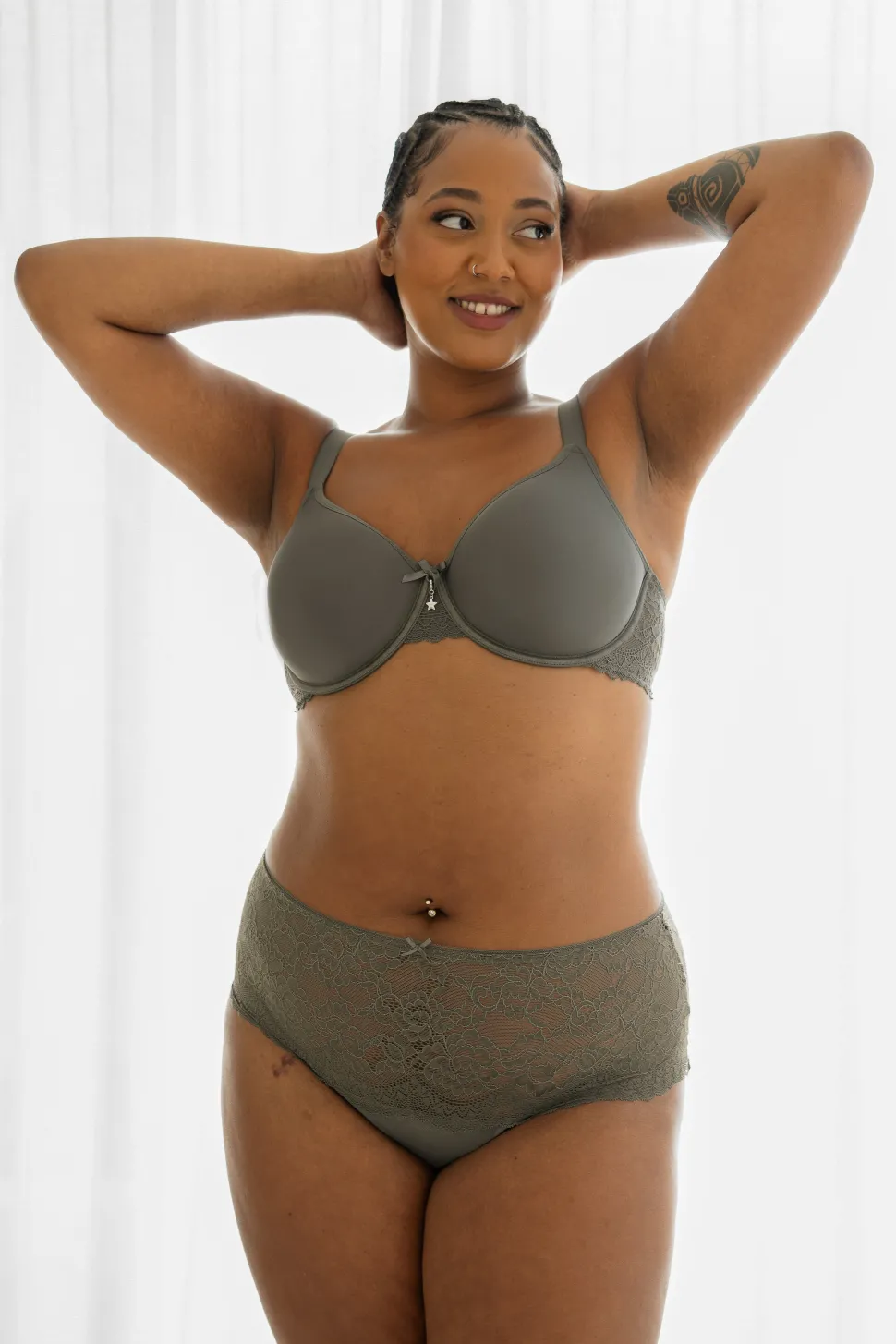High-Panty Lace Basic Classic olive