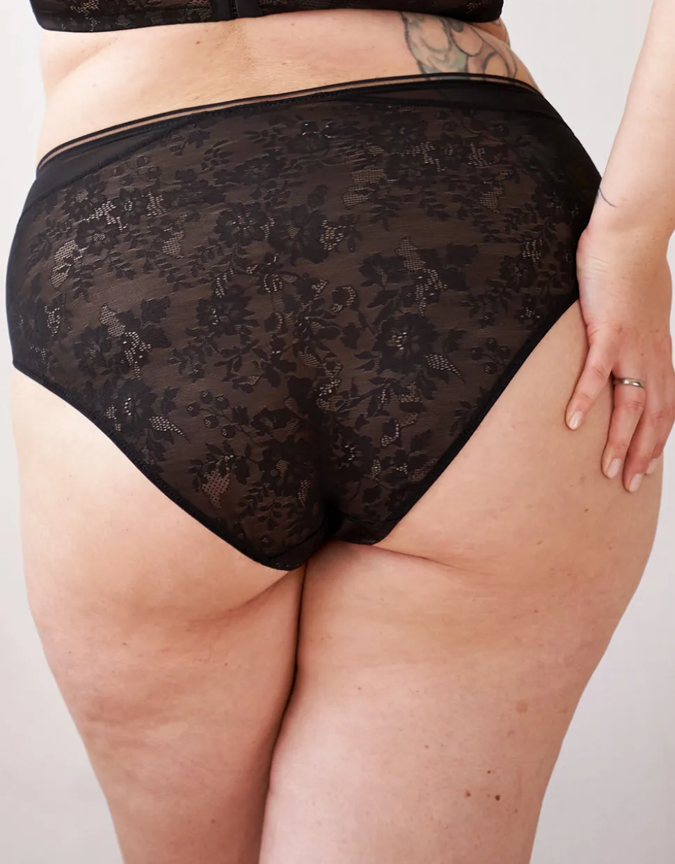 High-Panty True Lace black