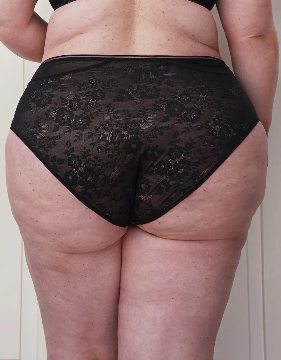 High-Panty True Lace black