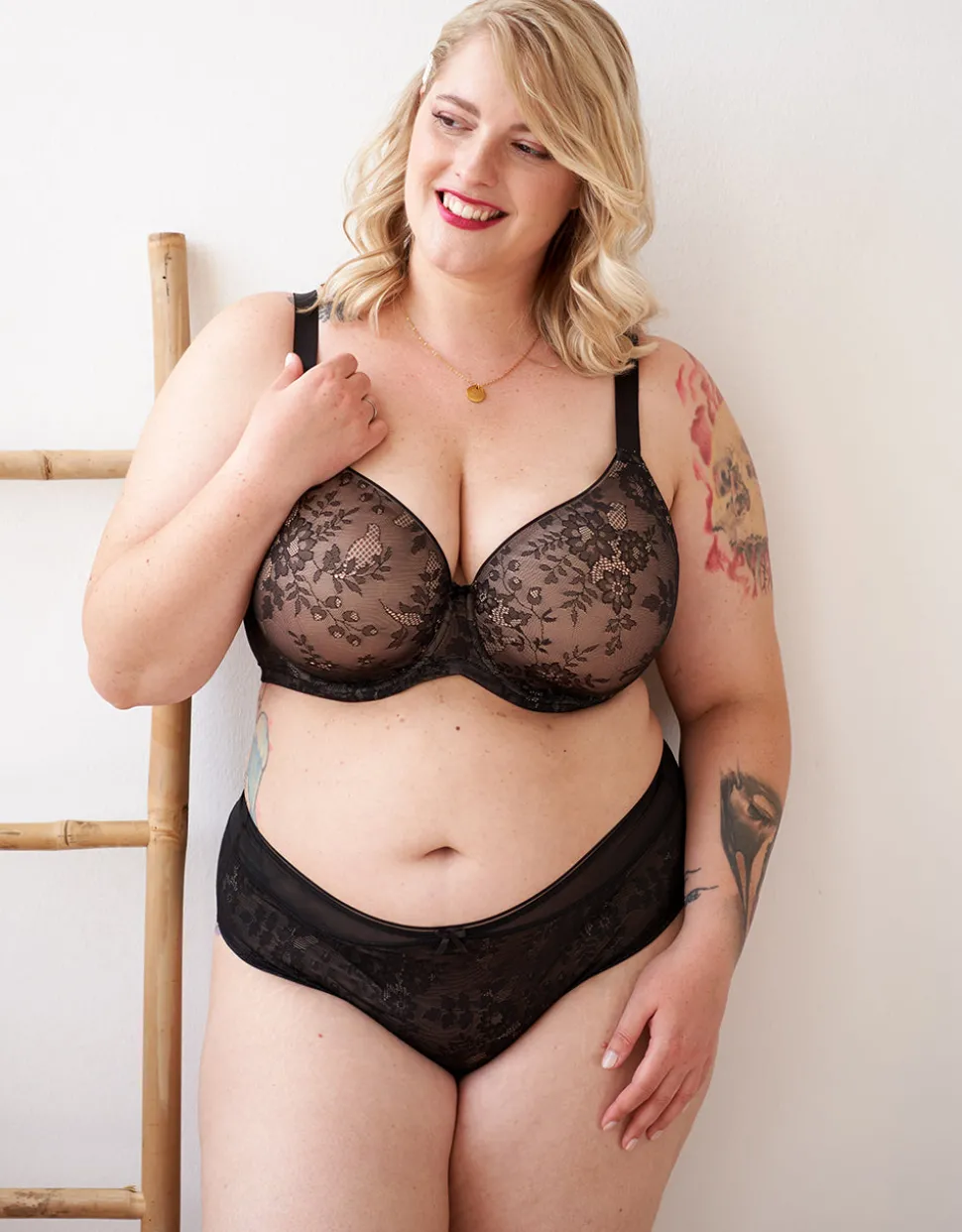 High-Panty True Lace black