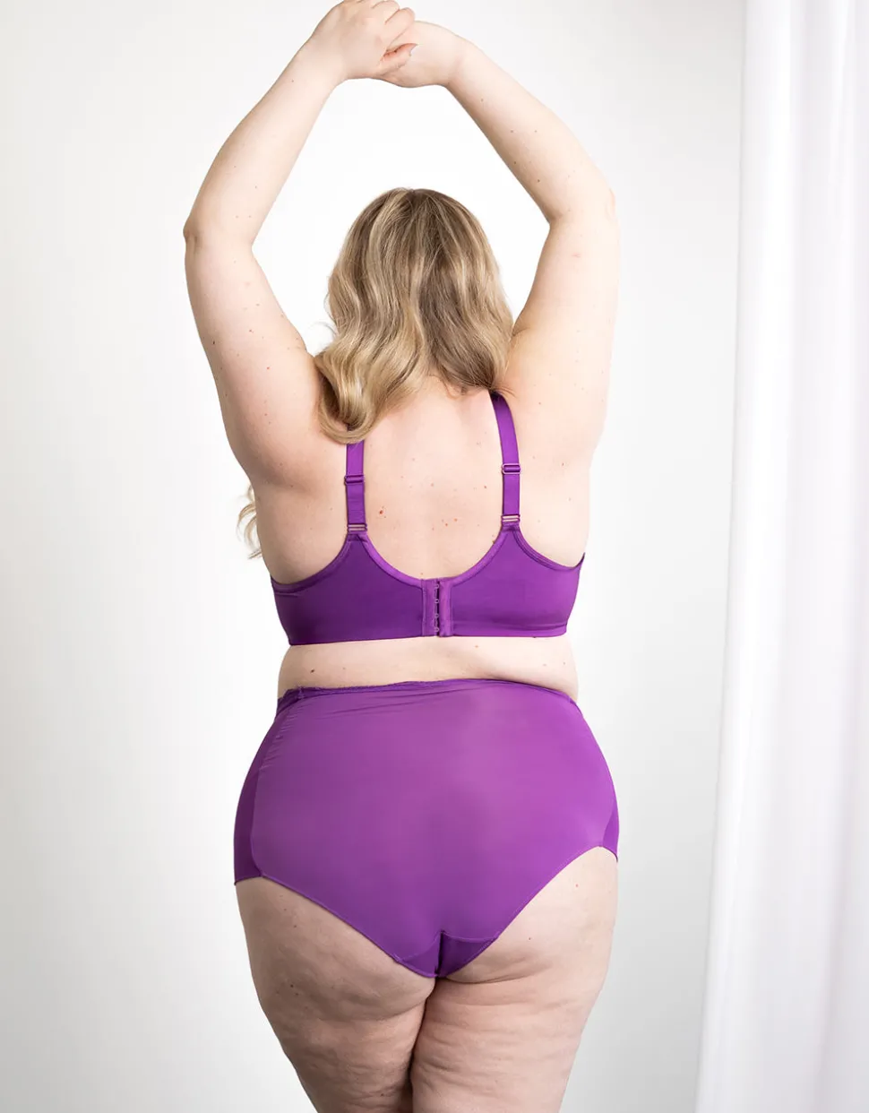 High-Waist-Panty Voilà purple
