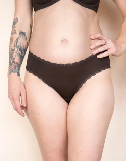 String Basic mocca