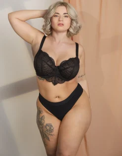 String Cozy Basic black