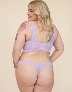String Emilia violet