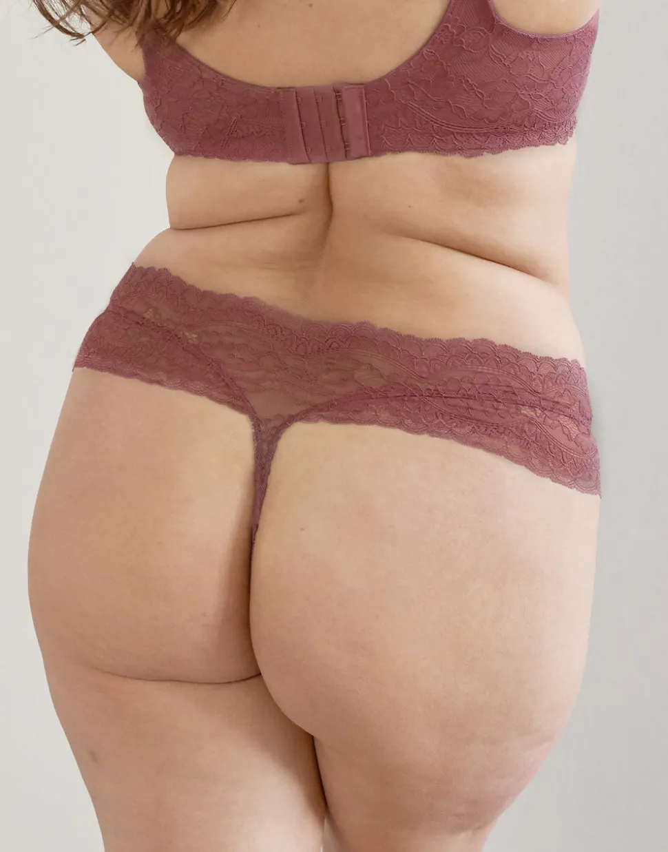 String Lucy rosebrown