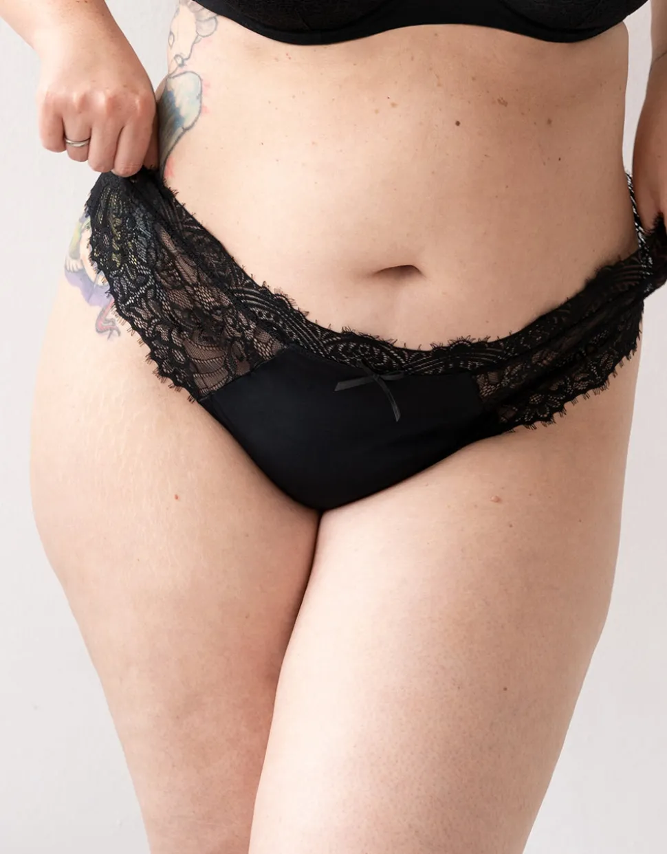 String Sensla black