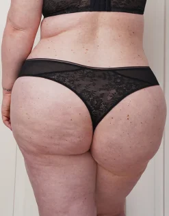 String True Lace black